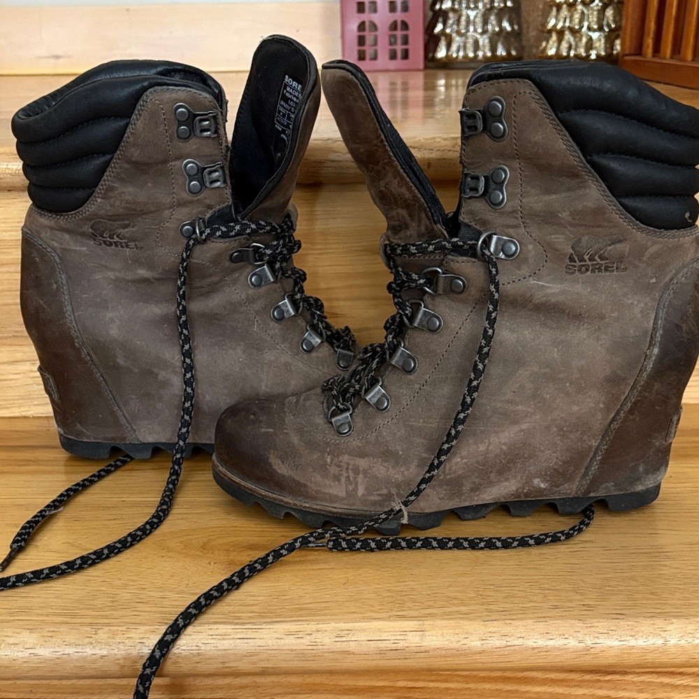 Sorel Dark Brown Lace-Up Wedge Boots